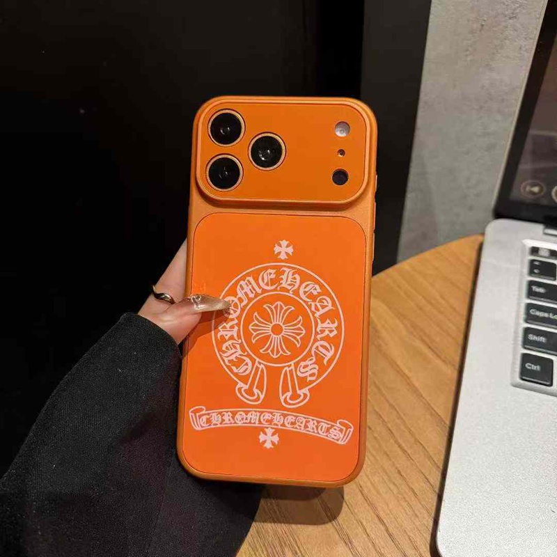 Chrome Heartsアイフォン17pro /16/15プロ/14/13カバー