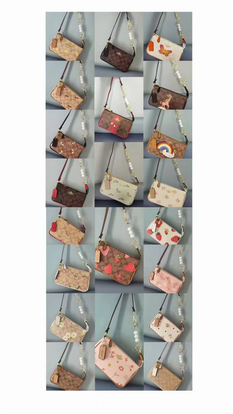 Coach肩掛けバッグ レディース