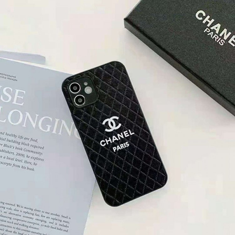 シンプルスタイル Chanel シャネル iphone13mini/13pro maxケース 黒白 プリントロゴ iPhone12/12pro maxレザーケース レディース 上品 高級 iphone11/11pro maxカバー 人気 名人愛用