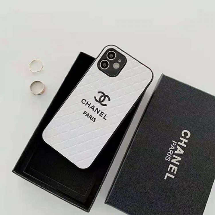 シンプルスタイル Chanel シャネル iphone13mini/13pro maxケース 黒白 プリントロゴ iPhone12/12pro maxレザーケース レディース 上品 高級 iphone11/11pro maxカバー 人気 名人愛用