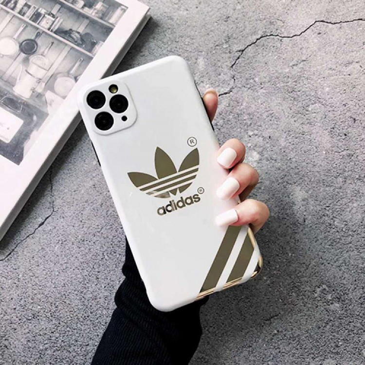 Adidas/アディダスファッション セレブ愛用 iphone11/11pro max/se2ケース 激安メンズ  安いレディース アイフォンケース おまけつきアイフォン12カバー レディース バッグ型 ブランド