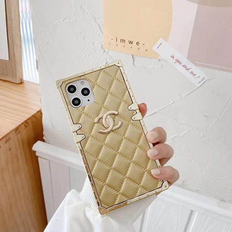 Chanel/シャネル  ブランド iphone12 mini/12 pro max/12 pro/12 maxケース かわいいiphone 7/8/se2ケース ビジネス ストラップ付きシンプルiphone x/xr/xs/xs maxケース ジャケットメンズ iphone11/11pro maxケース 安い