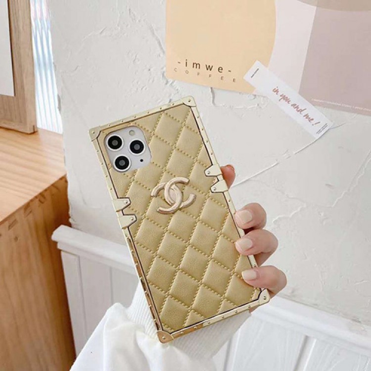 Chanel/シャネル  ブランド iphone12 mini/12 pro max/12 pro/12 maxケース かわいいiphone 7/8/se2ケース ビジネス ストラップ付きシンプルiphone x/xr/xs/xs maxケース ジャケットメンズ iphone11/11pro maxケース 安い