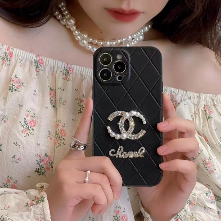 Chanel シャネルiphone15/14/13Proブランドスマホケースブランドiphone15/14Proメンズケースiphone15/14ブランドケースメンズレディース