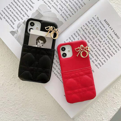 革製 ディオール iphone13mini/13pro maxケース カード収納 金属製ロゴ ブランド iphone12/12pro maxケース 上品 優雅 Christian Dior iPhone xs/xs max/11pro maxカバー 高品質 きれい 女性向け 黒赤