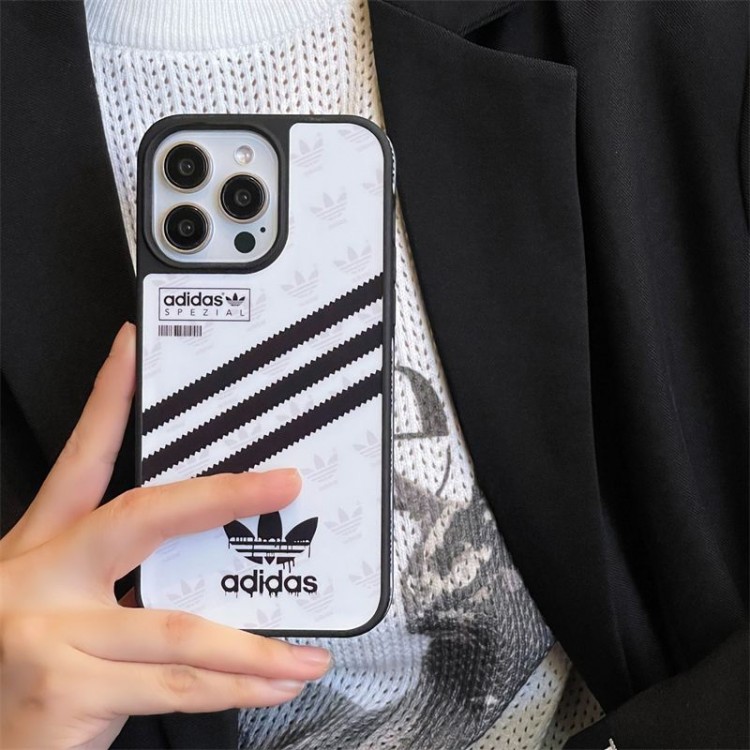 Adidas アディダスハイブランドアイフォン16 15プロ/14/13スマホケースかわいいアイフォン16/15プロ/14/13カバーiphone16/15/14ブランドケースメンズレディース