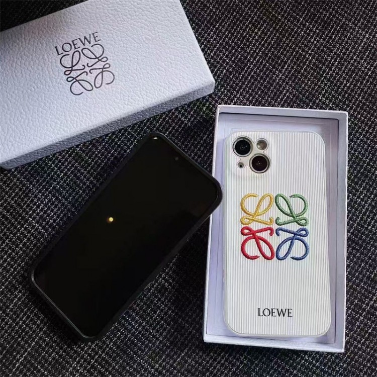 LOEWE ロエベiphone16/15/14/13 17Pro Maxケースブランドコピーレディース向けiphone 17/16/15/14/13Proケース ロエベ iphone16/15/14ブランドケースメンズレディース