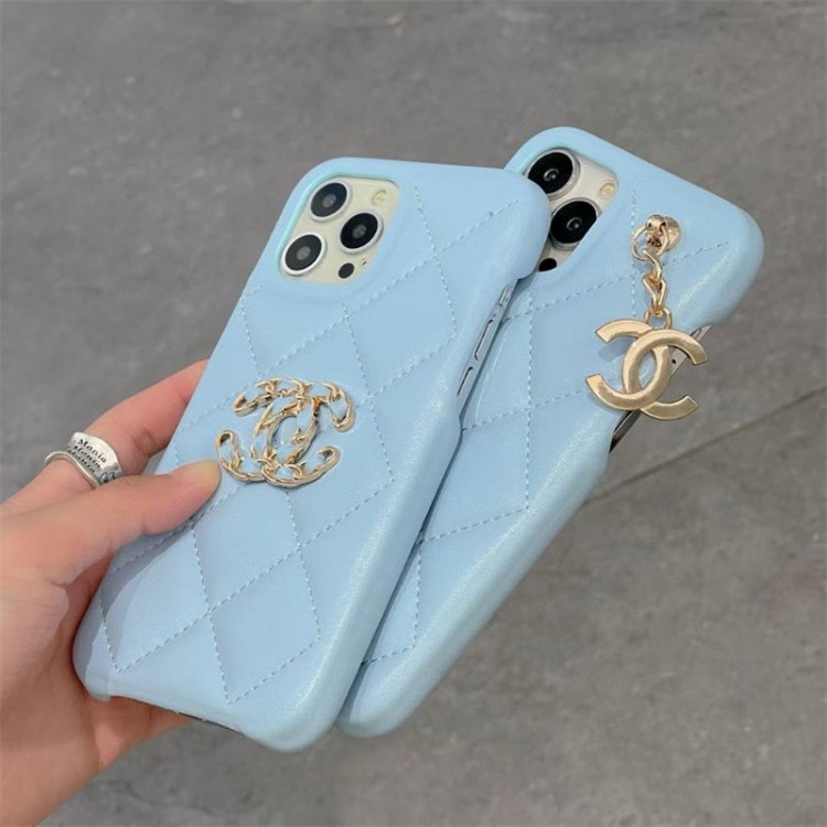 Chanel シャネルiphone17/16/15/14/13 Pro Maxケースブランドコピーブランドiphone16/15/14 17Proメンズケースシャネルiphone17/16e/15/14ブランドケースメンズレディース