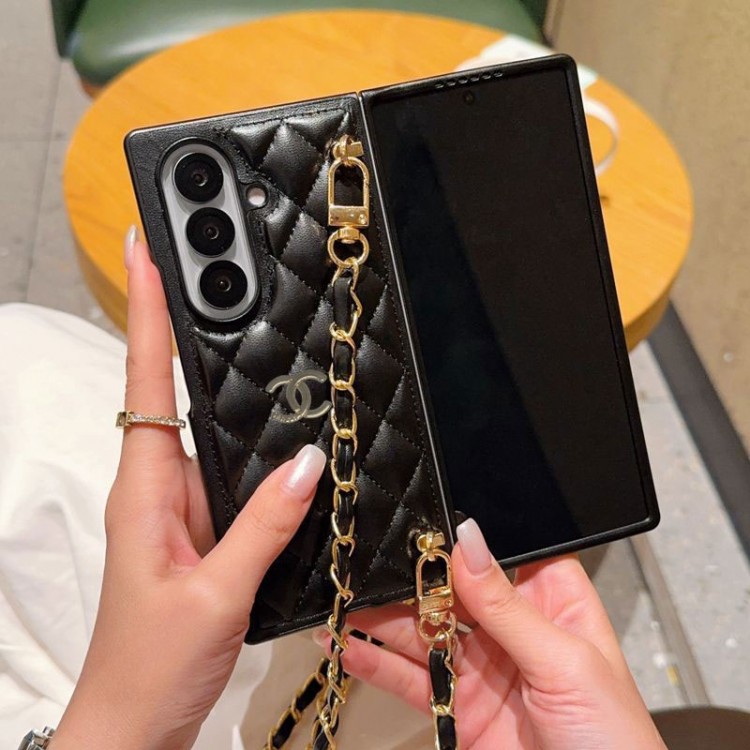 Chanel シャネルgalaxy z flip8 5 6 7/z fold5 6 7 8 ultraブランドケースコピーハイブランドgalaxy z flip8 7 6 5/z flip4/z flip3折りたたみケースgalaxy z flip8 7 6 5 4 3 z fold5 6 7 8 ultraハイブランドケースハイエンドギャラクシーgalaxy z flip8 7 6 5 4 3スマホケース