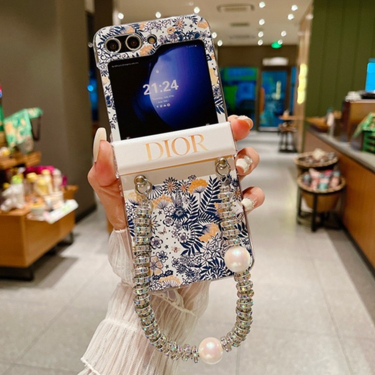 Dior ディオールgalaxy z flip5/6ブランドケースコピーハイブランドgalaxy z flip6 5/z flip4/z flip3折りたたみケースギャラクシーzブランド携帯ケース高級感galaxyz flip5/z flip4ブランドケース