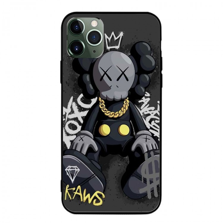 Kaws カウズAQUOS R11 R10 R9 R8 R7 PRO Samsung s26 s25 ultra s26plus s24ハイブランド携帯カバーxperia 1 vi/10 v vi vii/1 iv vii /5 iv samsung s26 s25 ultra plusメンズレディースケース男女兼用xperia 1 vi vii xperia 10 v vi viiスマホケースハイエンドスマホケースアイフォン17e 17 pro 16 pro max 15plus