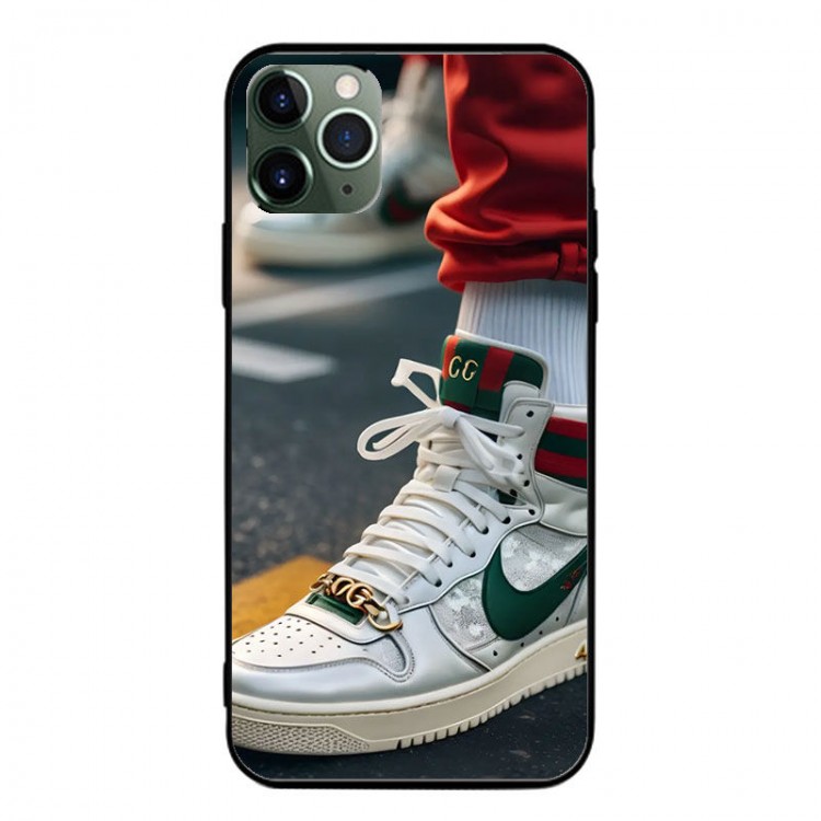 Gucci グッチ男女兼用xperia 1 vi vii xperia 10 v vi viiスマホケースブランドxperia 1 vi/10 v/1 iv/5 iv携帯カバーおしゃれxperia 1 iv/5 iv/10 v革製ケースハイエンドスマホケースxperia 1 iv/5 iv/5 v