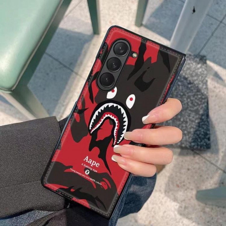 BAPE エイプハイエンドギャラクシーgalaxy z flip5 4 3スマホケースファッションgalaxy z flip5/z flip4/z flip3ケースブランド折りたたみ型ギャラクシーz flip5/z flip4/z fold5ケースメンズ高級感galaxyz flip5/z flip4/z fold5/z fold4ブランドケース