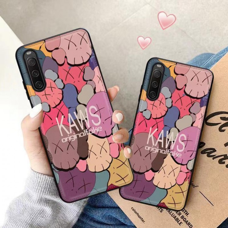 Kaws カウズエクスぺニア1 v/10 v/1 iv/5 iv高品質ケースメンズxperia 1 v/10 v/1 iv/5 ivメンズレディースケースおしゃれxperia 1 iv/5 iv/10 v革製ケースハイエンドスマホケースxperia 1 iv/5 iv/5 v