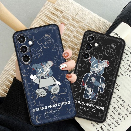 Kaws カウズxperia 1 vi xperia 10 v galaxy a54 s24 iphone14 15 Google Pixel 8a/7/6 proケースブランドGoogle Pixel 9 8a/8 proカバー耐衝撃グーグル ピクセル9 8a 7a 6a 5/4aカバーGoogle Pixel 9 8 pro 8a愛用ブランドケースカバー