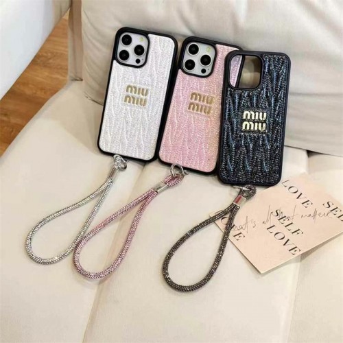ミュウミュウ MiuMiuハイブランドアイフォン16 15プロ/14/13スマホケースブランドiphone16/15/14Proメンズケースレディース向けiphone16/15/14/13Proケース