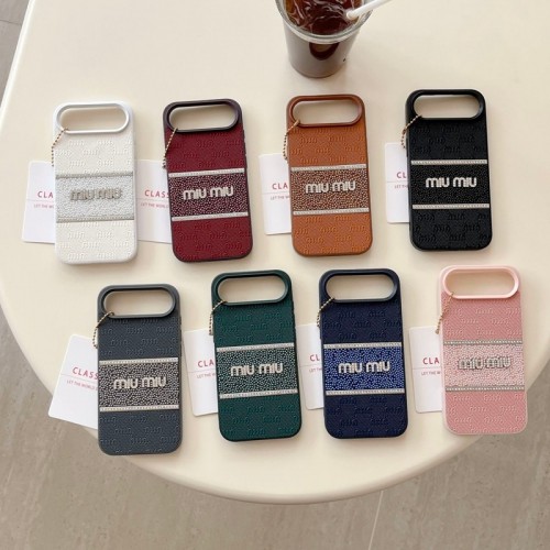 ミュウミュウ MiuMiu iphone17 /Air/16/15/14/13 Pro Maxケースブランドコピーレディース向けiphone 17pro max/ air /16/15/14/13Proケースかわいいアイフォン17pro /16/15プロ/14/13カバー