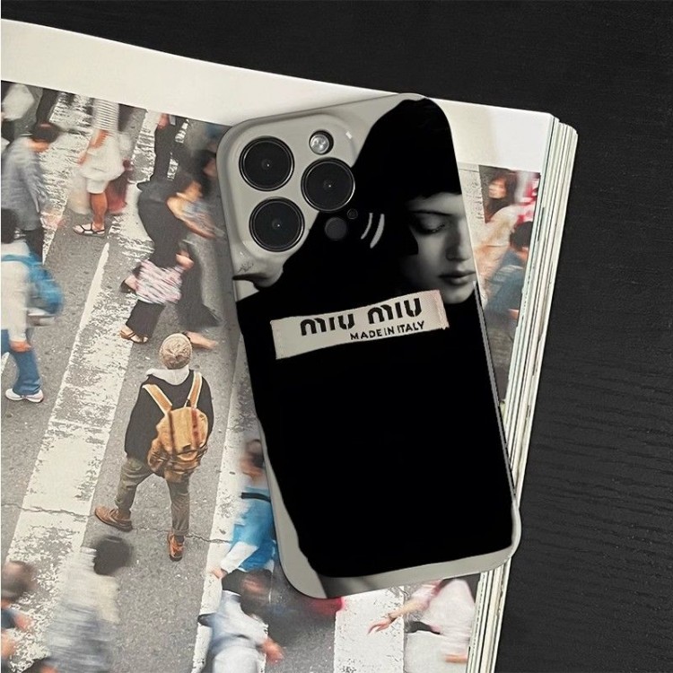ミュウミュウ MiuMiuブランドiphone16/15/14 17Pro/ airメンズケースかわいいアイフォン17pro /16/15プロ/14/13カバーハイエンドiphone16/15 17Pro Max/14plusカバー
