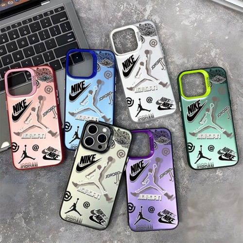 Nike ナイキiphone17 /Air/16/15/14/13 Pro Maxケースブランドコピーiphone Air/16/15/17PRO/14/13Proブランドスマホケースハイエンドiphone16/15 17Pro Max/14plusカバー