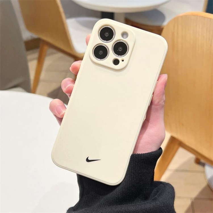 Nike ナイキハイブランドアイフォン17 18プロマックス 16e 15プロ/14/13/ultraスマホケースiphone 17e/Air/16/15/17PRO/18/18Proブランドスマホケースiphone 18/Air/17/16e/15/14ブランドケースメンズレディース