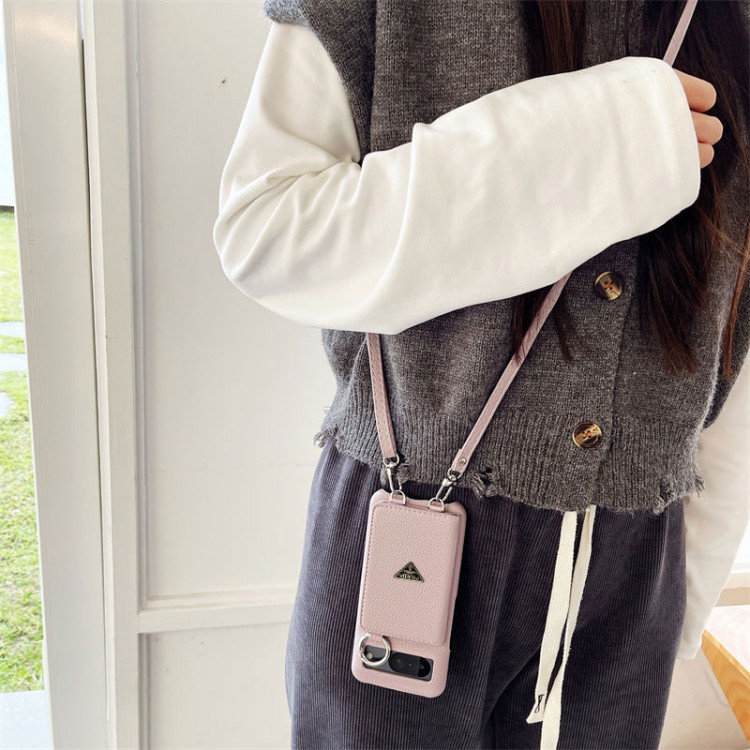 Prada プラダxperia 1 vi xperia 10 v vii galaxy a54 s24 iphone14 15 16 17 pro max airブランドケースエクスぺニア1 v vi vii /10 v/1 iv/5 iv高品質ケースメンズおしゃれxperia 1 iv/5 iv/10 v革製ケースハイエンドスマホケースxperia 1 iv/5 iv/5 v