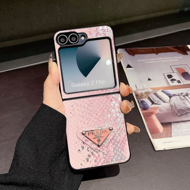 Prada プラダハイブランドgalaxy z flip7 6 5/z flip4/z flip3折りたたみケースハイエンドギャラクシーgalaxy z flip7 6 5 4 3スマホケースファッションgalaxy z flip7 6 5/z flip4/z flip3ケースブランドgalaxy z fold7 6 5/z fold4メンズレディースケース