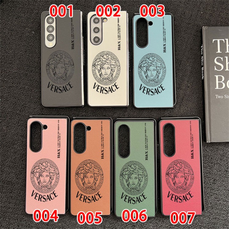 Versace ヴェルサーチgalaxy z flip5 6 7/z fold5 6 7ブランドケースコピーgalaxy z flip7 6 5 4 3 z fold5 6 7ハイブランドケースgalaxy z fold7 6 5/z fold4メンズレディースケース折りたたみ型ギャラクシーz flip 7 6 5/z flip4/z fold5 6 7 ケースメンズ