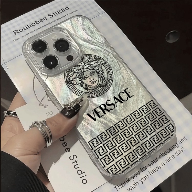 Versace ヴェルサーチェiphone 18pro/17 /Air/16/15/14/13 Pro Max/17eケースブランドコピーiphone 18/Air/17/16e/15/14ブランドケースメンズレディースハイエンドiphone 18pro/16/15 17Pro Max/14plusカバー