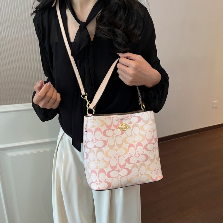 コーチCoach バケツバッグ レディース ブランドワンショルダーバッグ 大きめ 2way バケツ型 ハンドバッグ ショルダーバッグ 斜めがけ PUレザー 大容量 軽量 大人 通勤 多機能バッグ 丈夫 カジュアル レディースバッグ