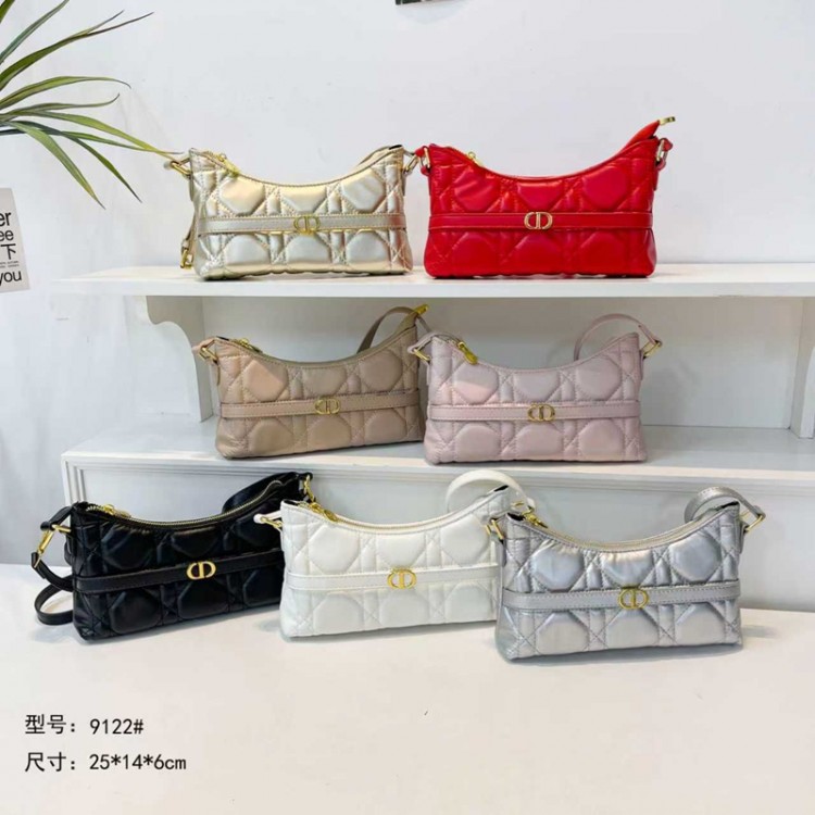 ブランドディオールDior ワンショルダーバッグ レディース 肩が疲れにくい 高見え 軽量 大容量 くったり 肩掛けバッグ 斜め掛け ダブルファスナー おしゃれ ショルダーバッグ