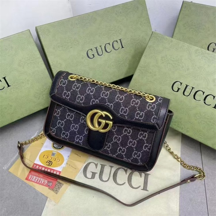 ブランドグッチチェーンバッグ Gucci  ショルダーバッグ レディース 肩掛けバッグ Gucciクロスボディ 人気モノグラム柄 GG金具 おしゃれ 上質 ファッション