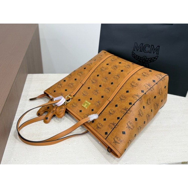 ブランドエムシーエム カジュアル トートバッグ MCMショルダーバッグ 大容量 レディース 肩掛けバッグ 大きめ PUレザー 合皮 シンプル 自立 A4 横型 通学 通勤バッグ ファスナー付き