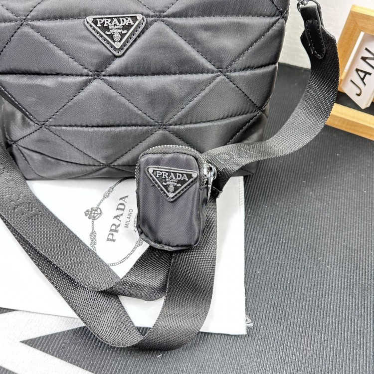 ブランドプラダ トートバッグ カジュアル PRADAハンドバッグ プラダ キルティングバッグ ナイロン ミニトートバッグ ショルダーバッグ ポーチ付き 手提げバッグ 