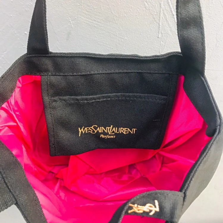 イヴサンローランキャンバス トートバック ファスナー付き ブランドYSL ハンドバッグ 大容量 裏側ポケット 丈夫 手持ちけ 帆布 弁当バッグ レディース メンズ 刺繍 買い物 通勤 通学 旅行用 男女兼用 大きめ おしゃれ