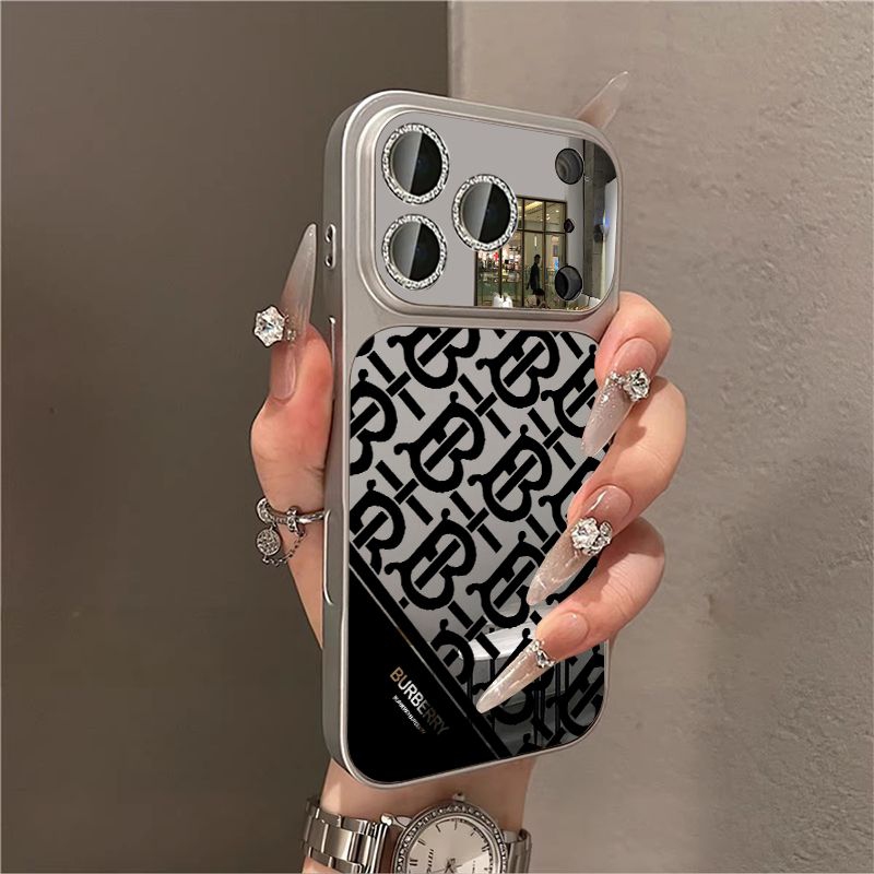 Burberryアイフォン17pro /16/15プロ/14/13カバー