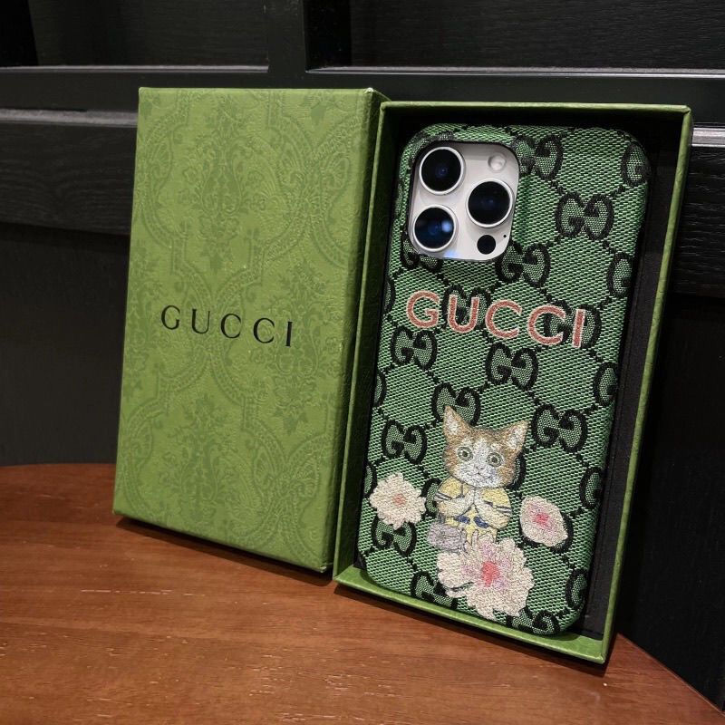 Gucci アイフォン16 15プロ/14/13スマホケース 