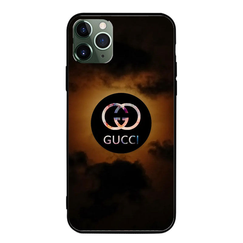gucciアイフォン17 pro max 16カバー