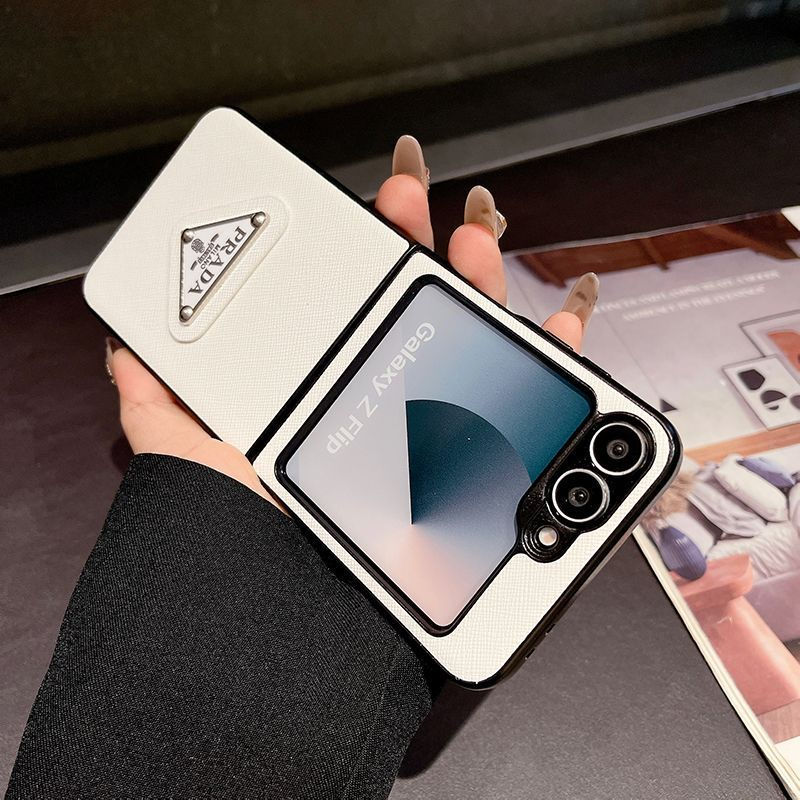 プラダgalaxy z flip5 6 7/z fold5 6 7ブランドケース
