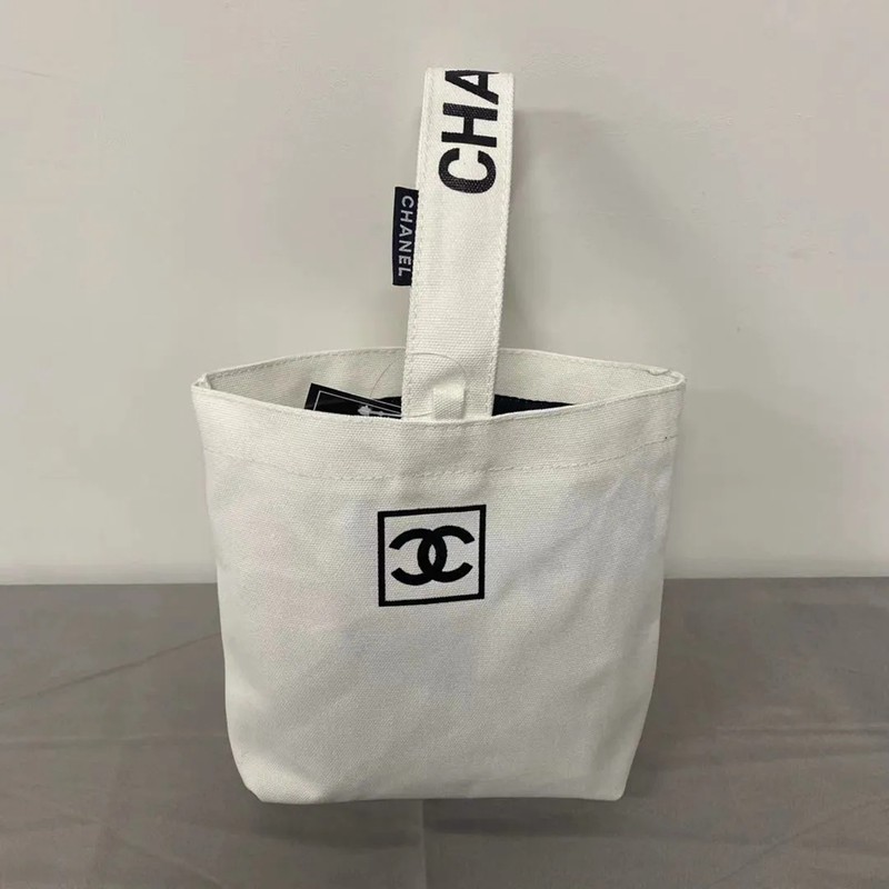 シャネルキャンバスバッグ
