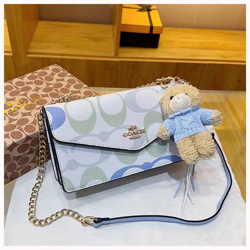 ブランドCoachチェーンバッグ大容量