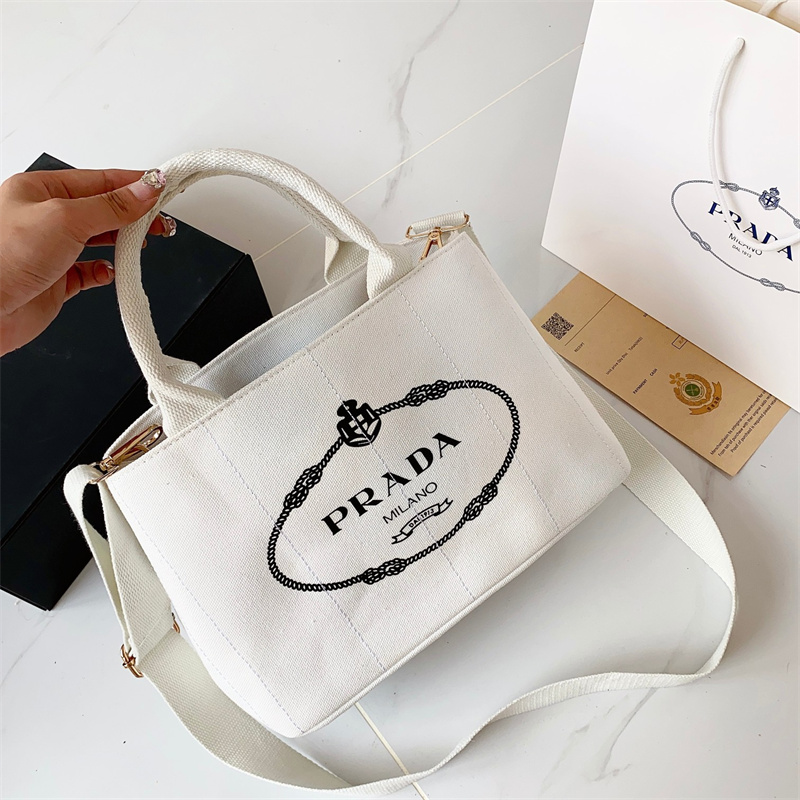 ブランド手持ちバッグプラダ